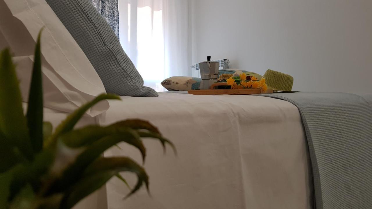 Martin Holiday Apartments Giardini Naxos Ngoại thất bức ảnh