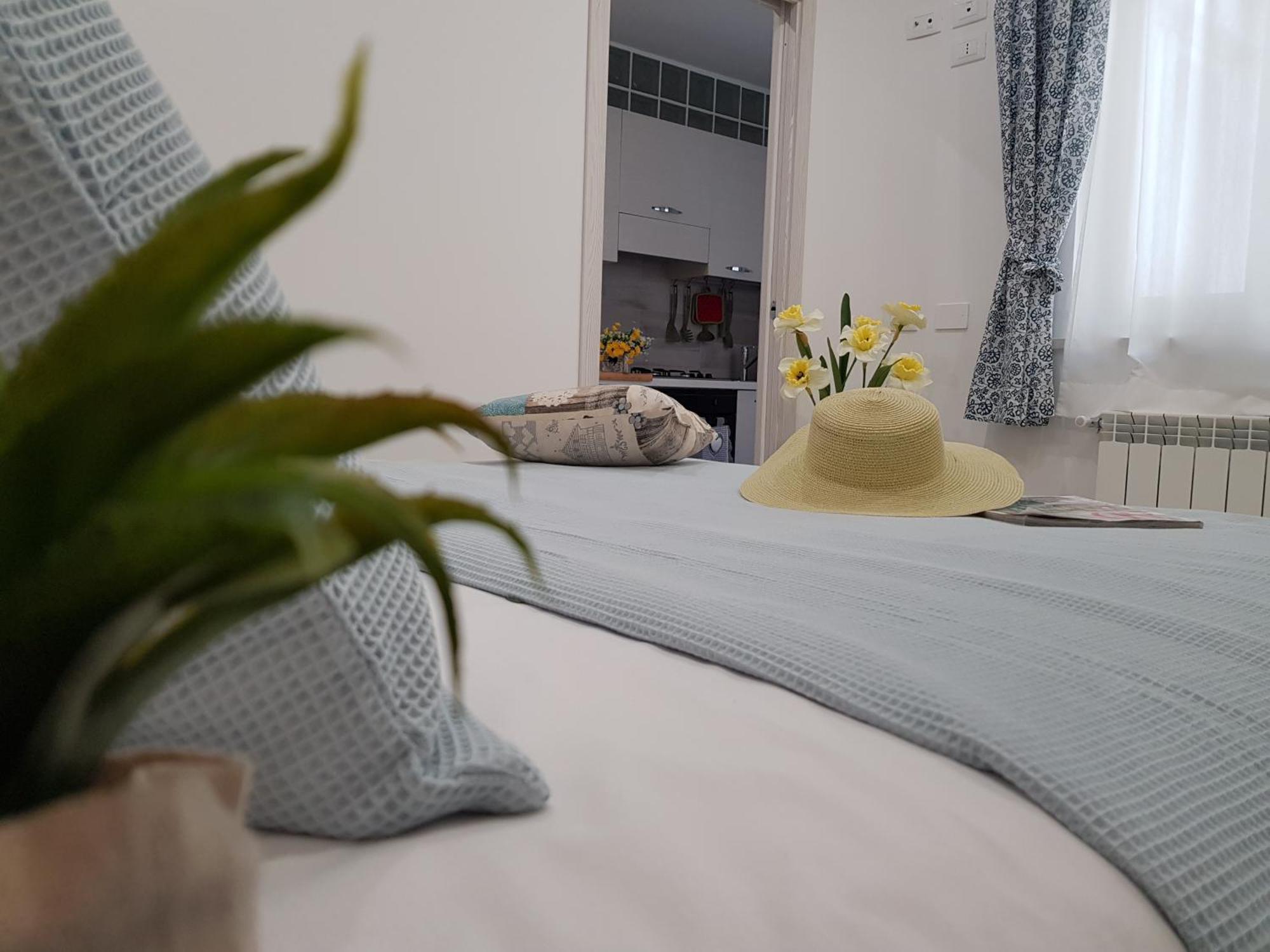 Martin Holiday Apartments Giardini Naxos Ngoại thất bức ảnh