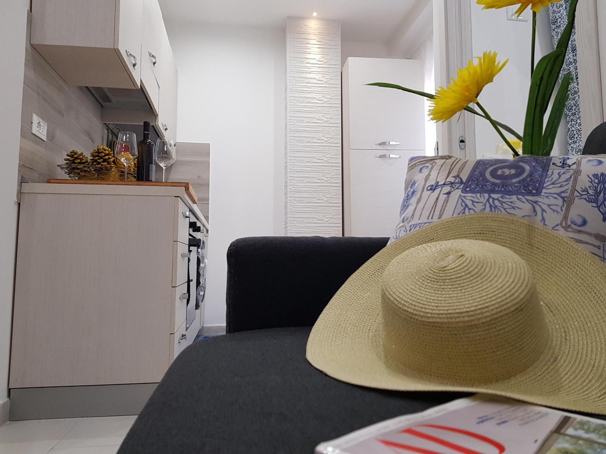 Martin Holiday Apartments Giardini Naxos Ngoại thất bức ảnh