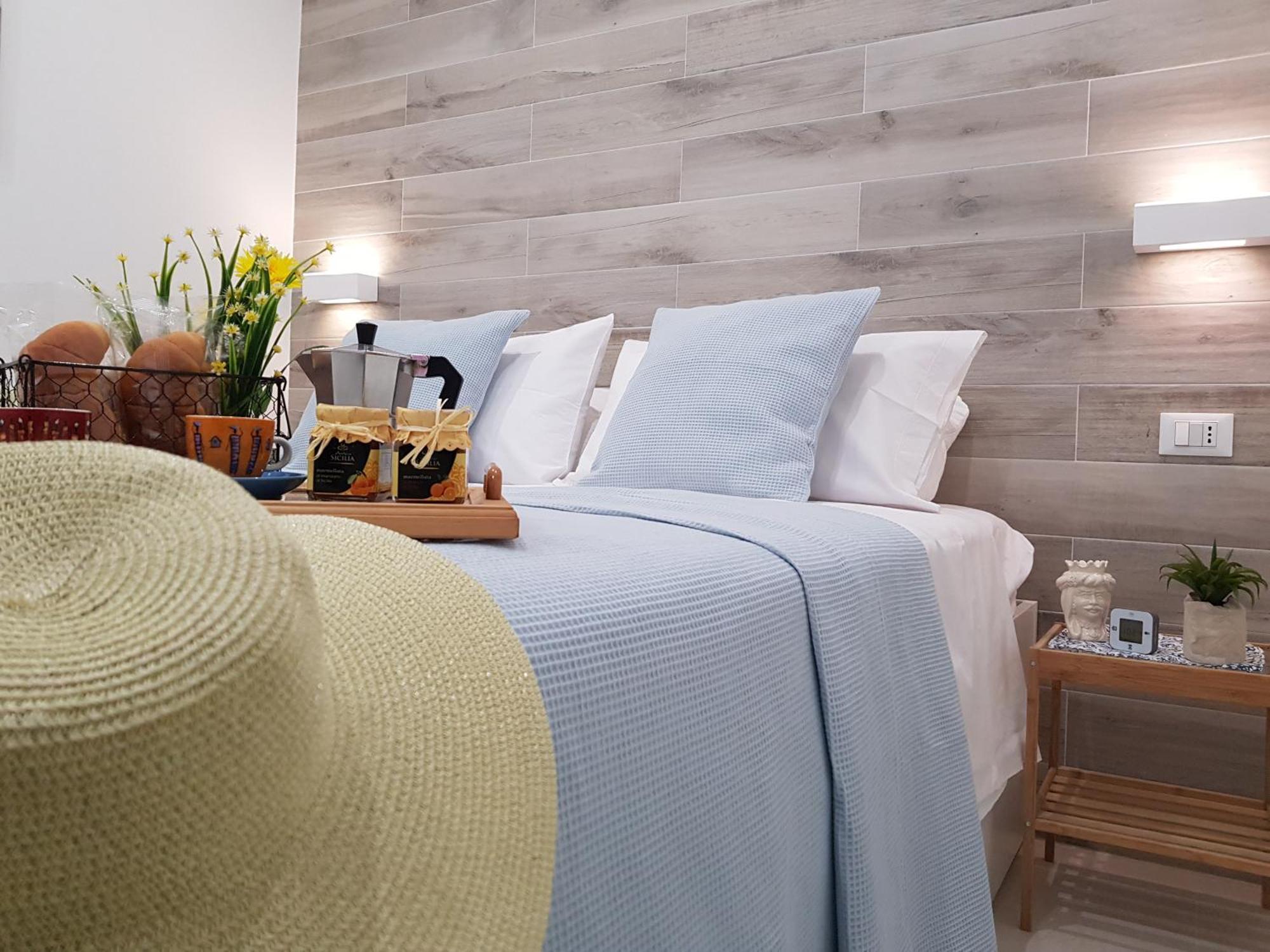 Martin Holiday Apartments Giardini Naxos Phòng bức ảnh